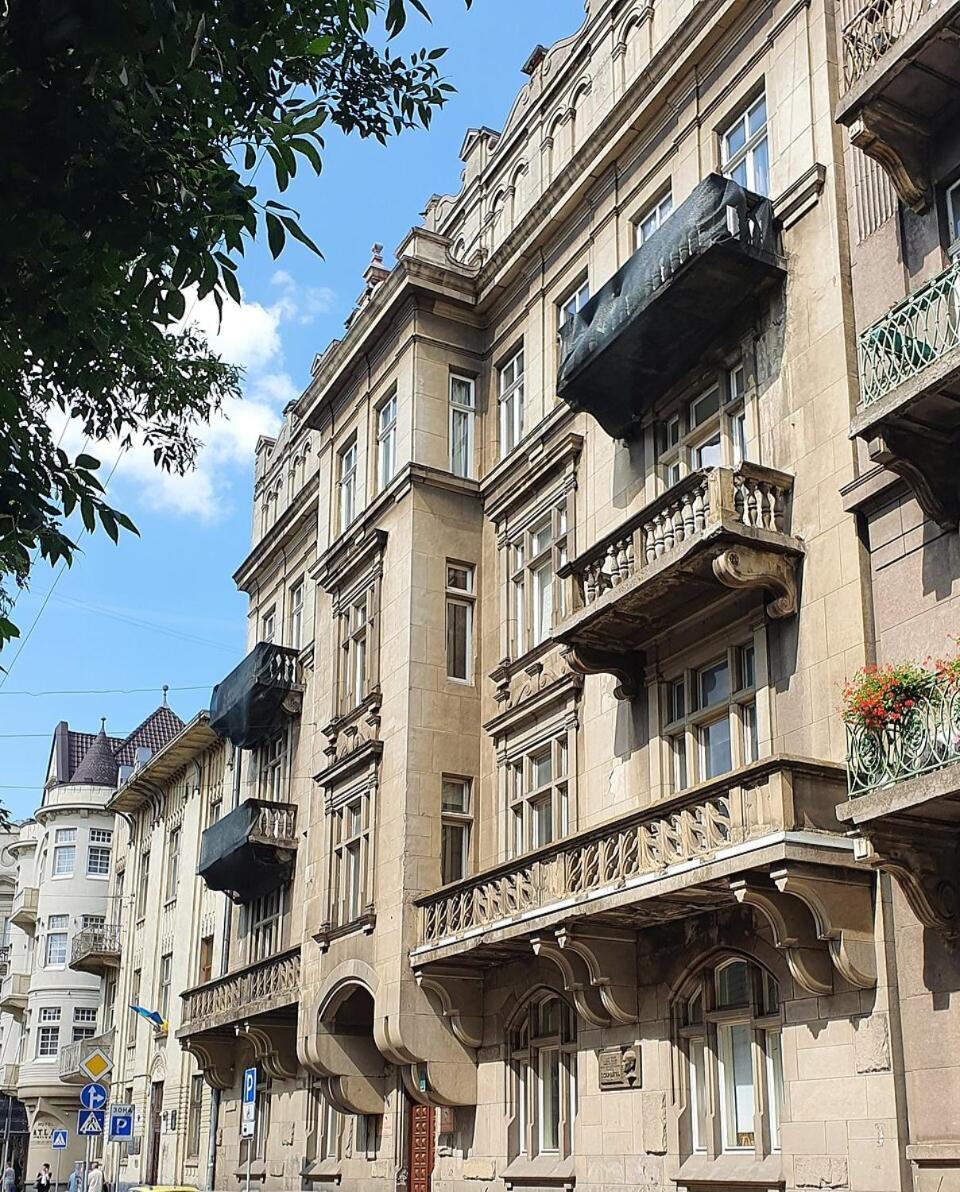 Mini-Hotel Under The Roof Lviv Exterior foto